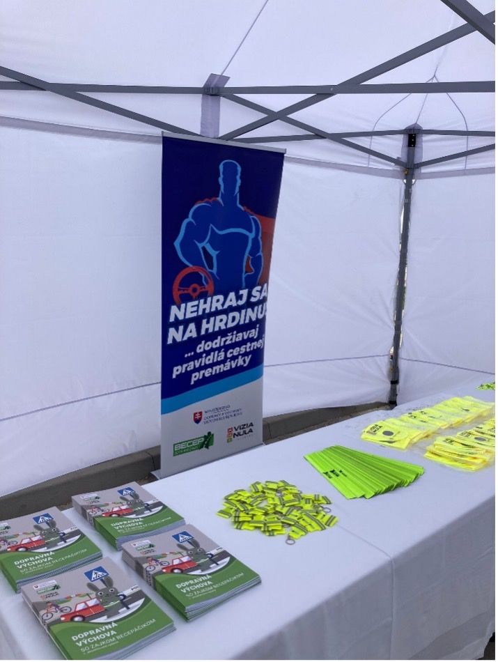 fotka stánku na dni bezpečnosti